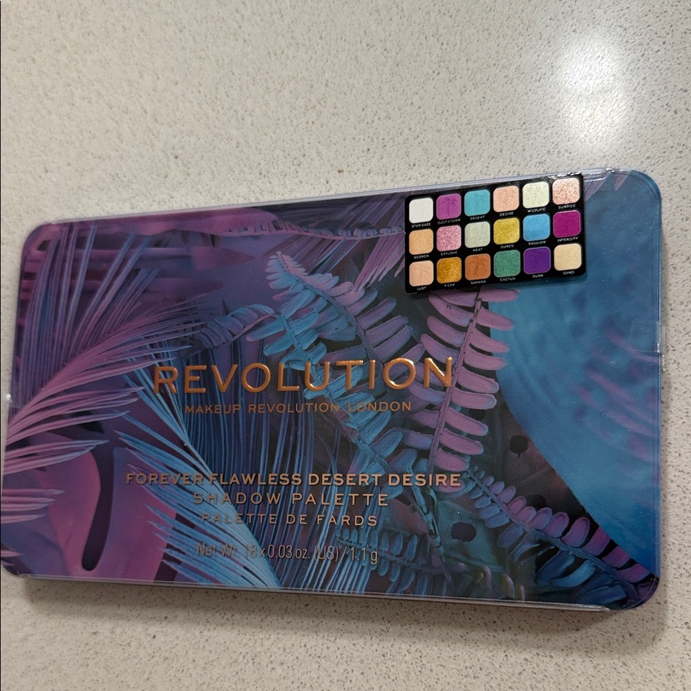 NEW Revolution Flawless Desert Desire Shadow Palette - Multicolor and Sealed
